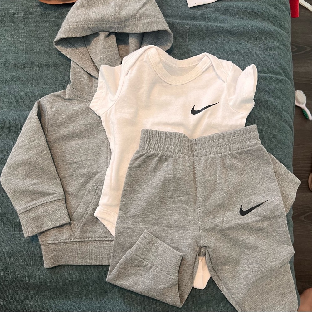 Nike Baby 3-month bundle